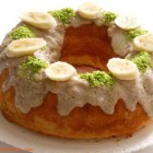 کیک وانیلی با سس موز