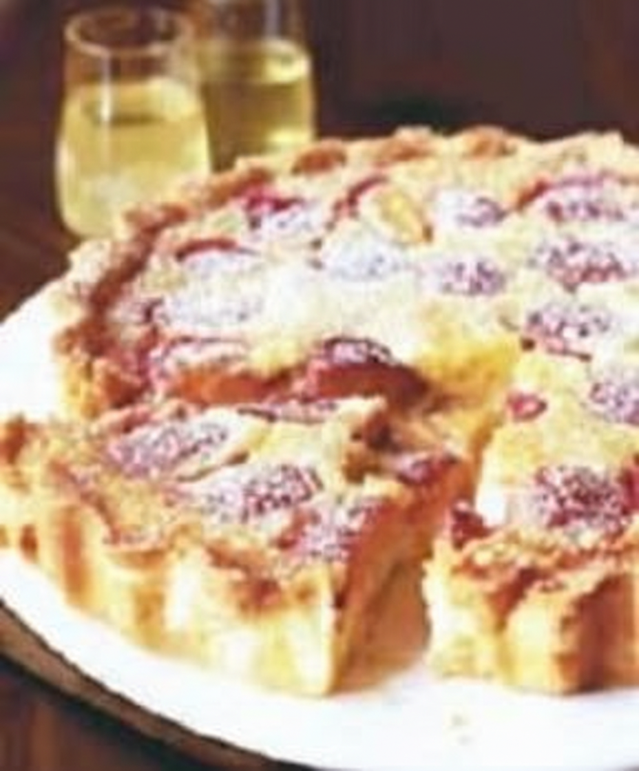 تارت آلو سیاه