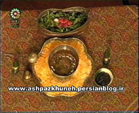 خورشت گردو اسفناج دامغانی