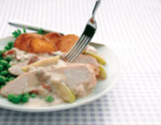 خوراک سینهی بوقلمون با سیب