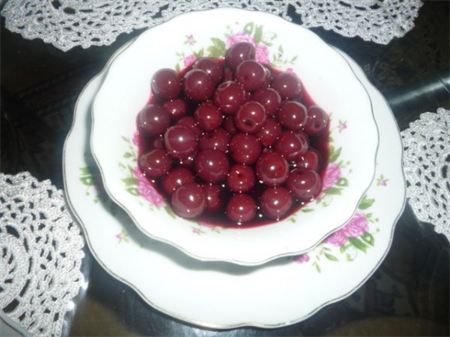 ترشی آلبالو