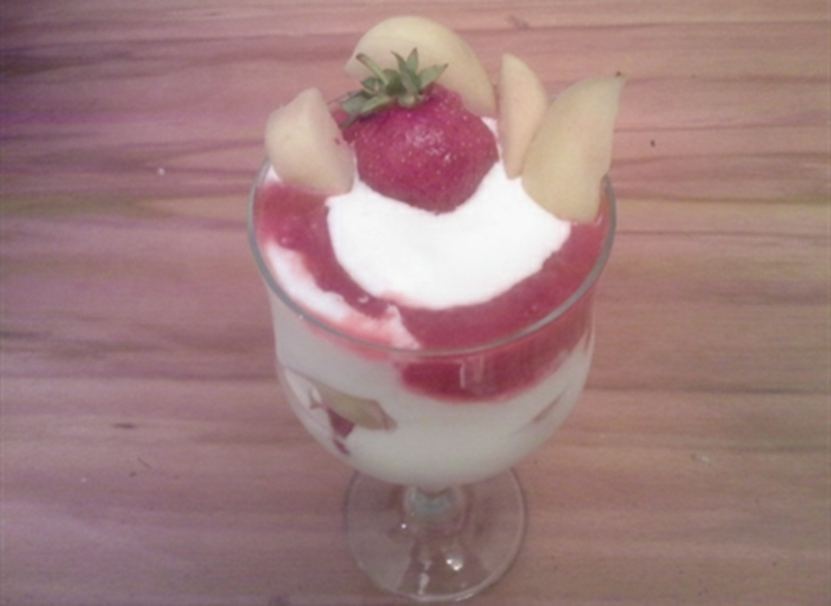 ساندی توت فرنگی