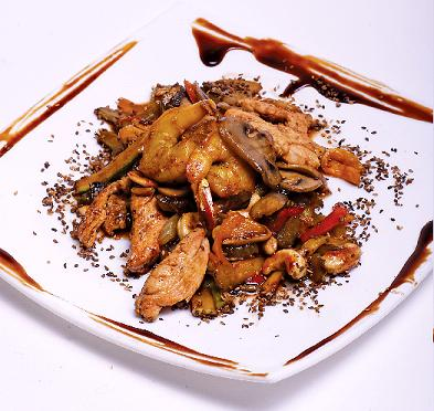 فیله مرغ ومیگو بادامی