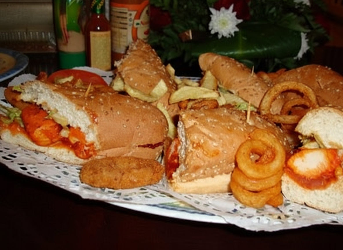 شاورما (ساندویچ مرغ)