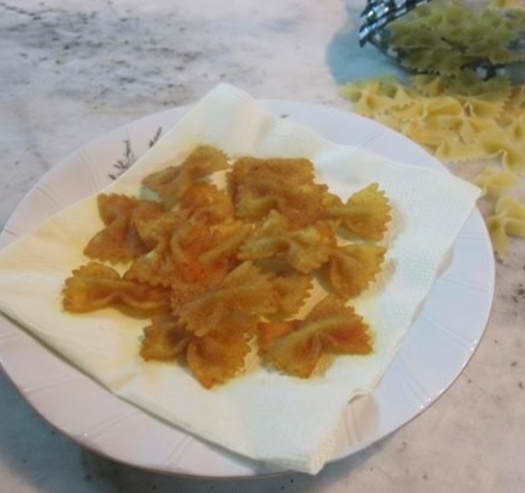 چیپس ماکارونی