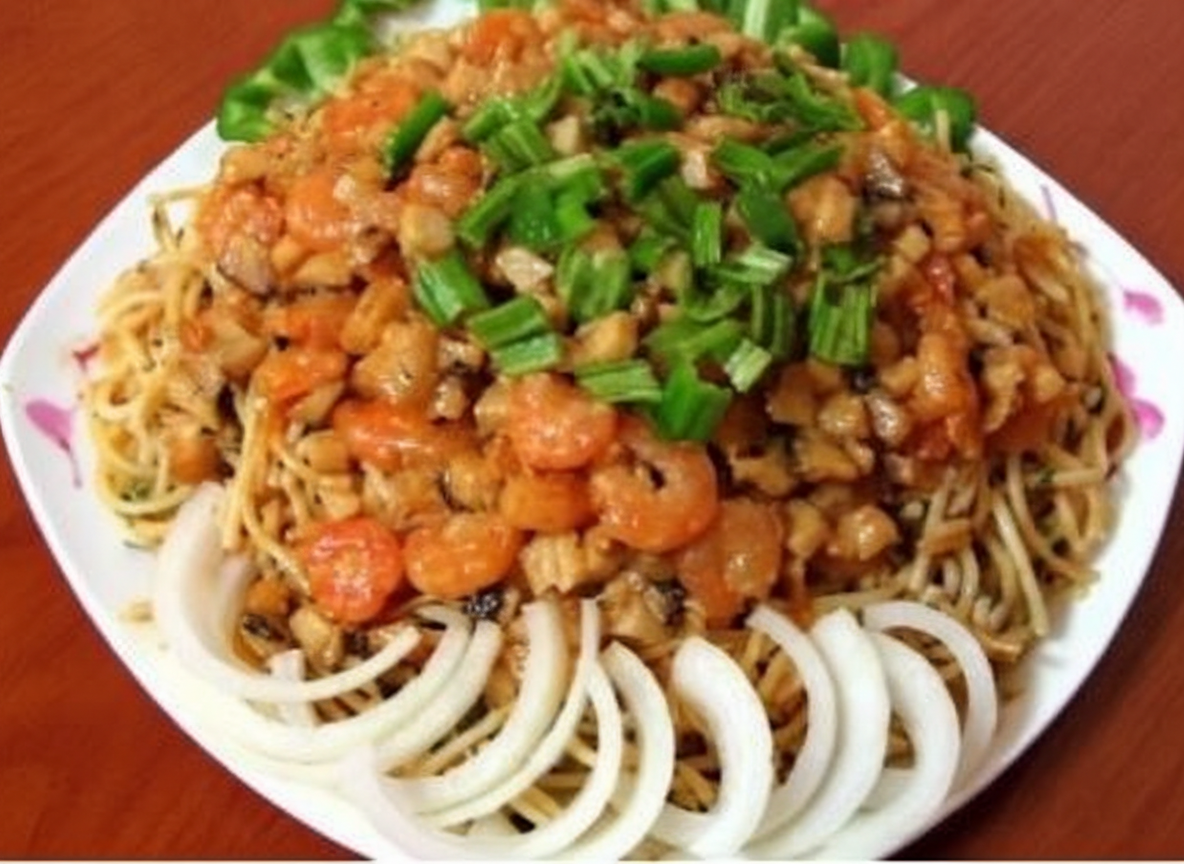 ماکارونی قارچ و میگو