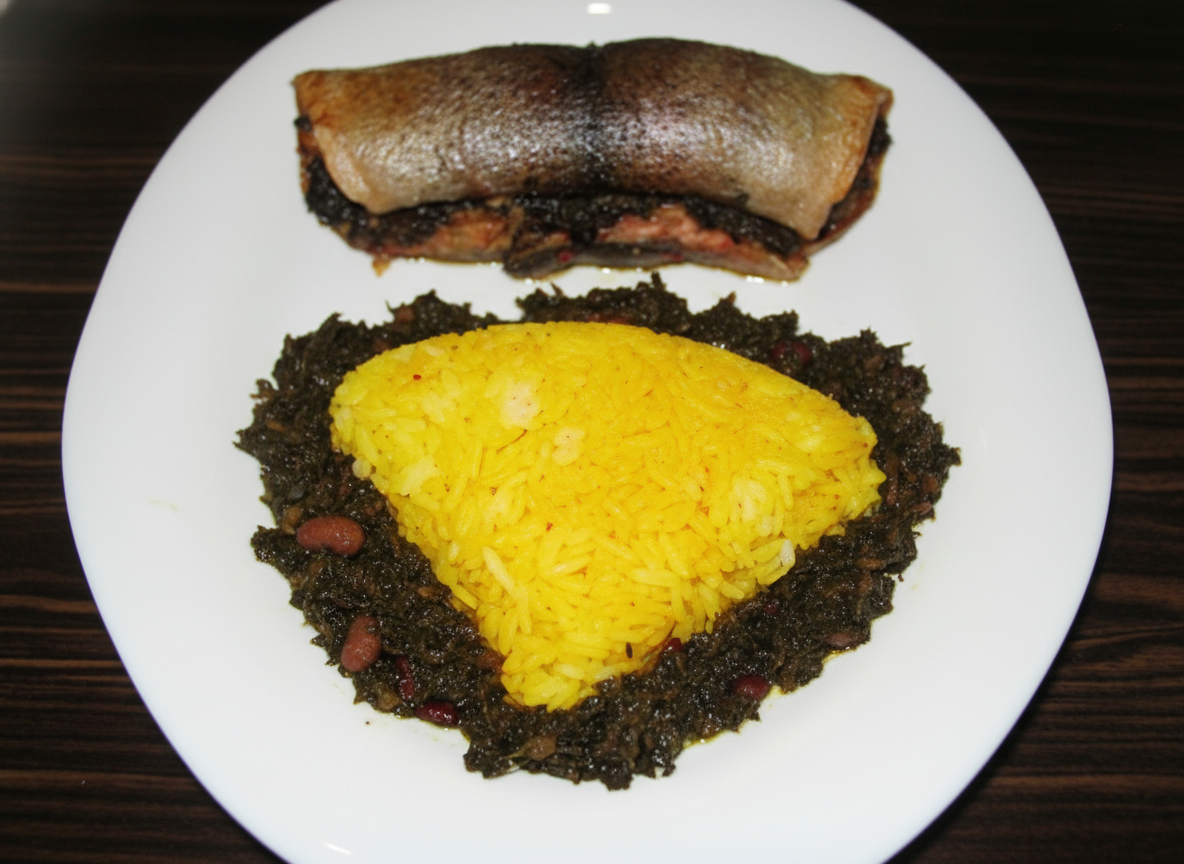 ماهی رولی با سس انار