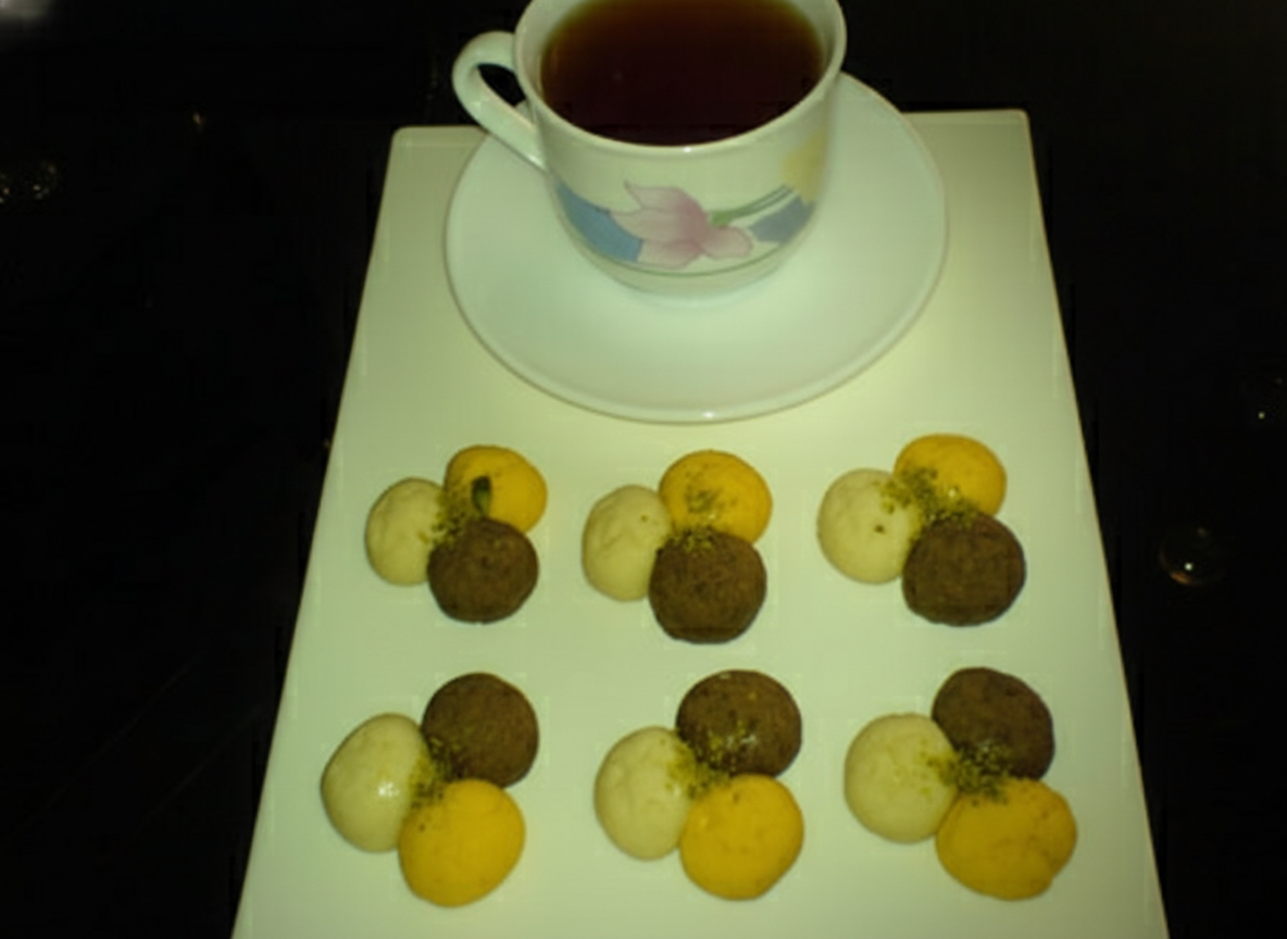 شیرینی قندی