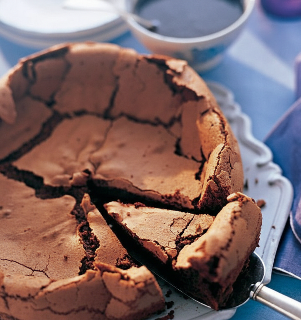 کیک شکلاتی با کرم اسپرسو